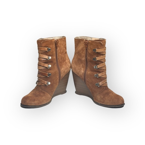 BCBGeneration ༄ Kadeer Buckled Lace Up Wedge Bootie ༄ Tobacco Suede ༄ 8M / 38 - Picture 11 of 16